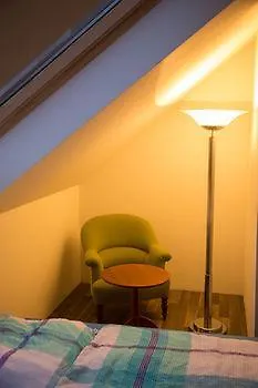 Zollikof Aparts - Sauna & Studioapartments 3* Λειψία