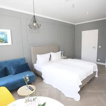 Zollikof Aparts - Sauna & Studioapartments 3* Λειψία